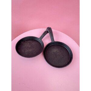 Cast Iron Set of 2 5" Mini Pans Skillets